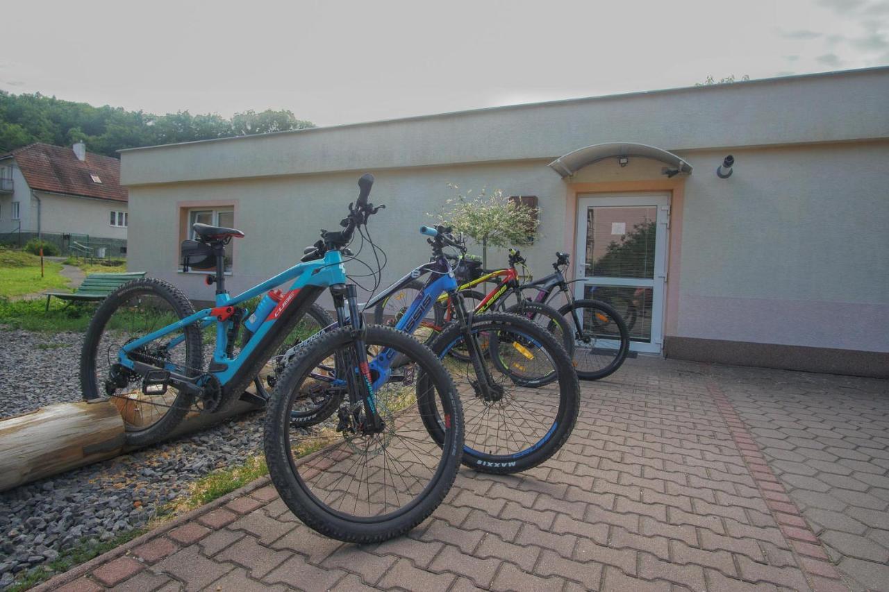 Bike Apartments 1 Hodrusa Ngoại thất bức ảnh