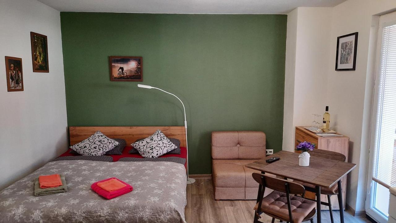 Bike Apartments 1 Hodrusa Ngoại thất bức ảnh