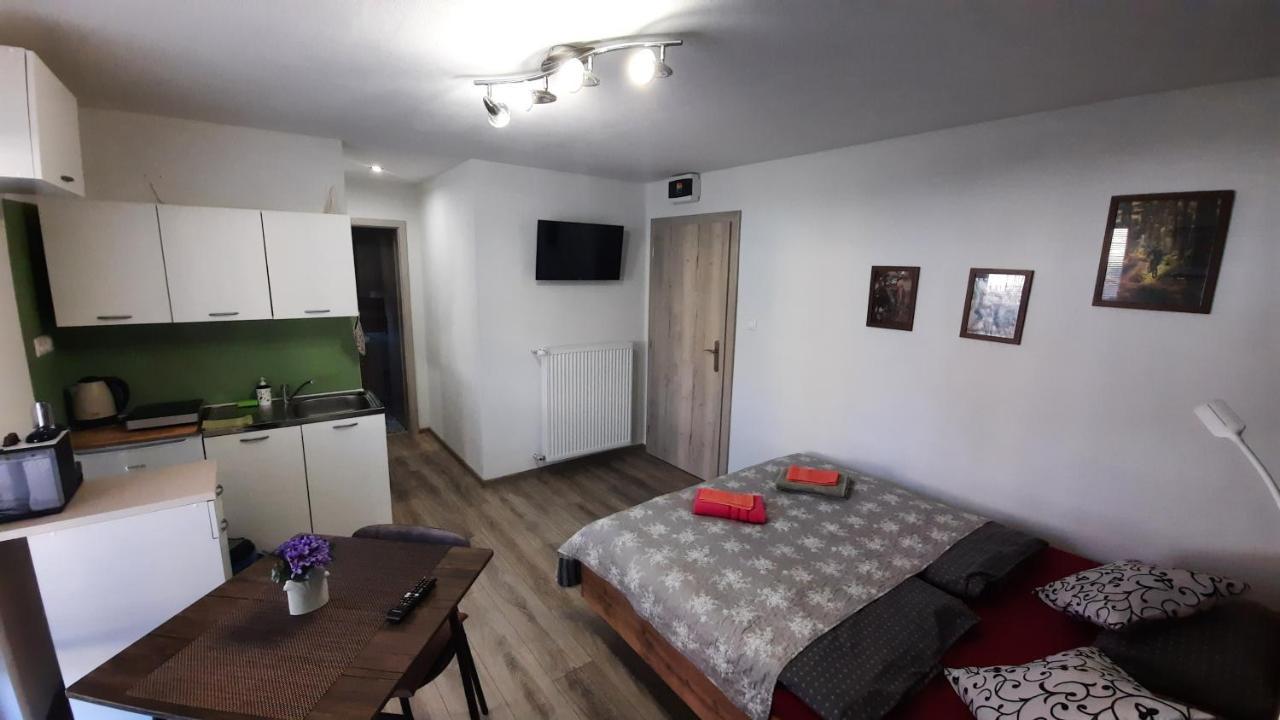 Bike Apartments 1 Hodrusa Ngoại thất bức ảnh