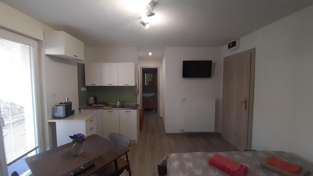 Bike Apartments 1 Hodrusa Ngoại thất bức ảnh